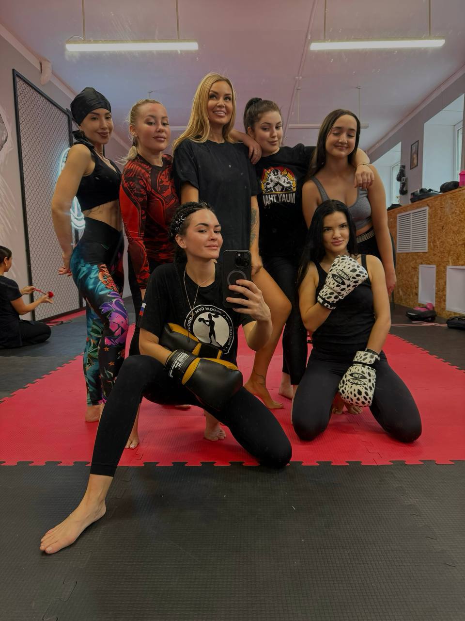 Команда и атмосфера Brooks Gym
