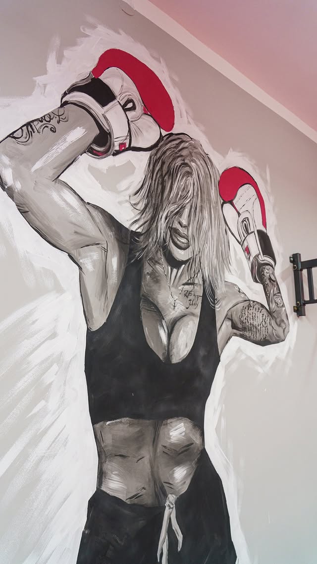 Фирменная стена Brooks Gym